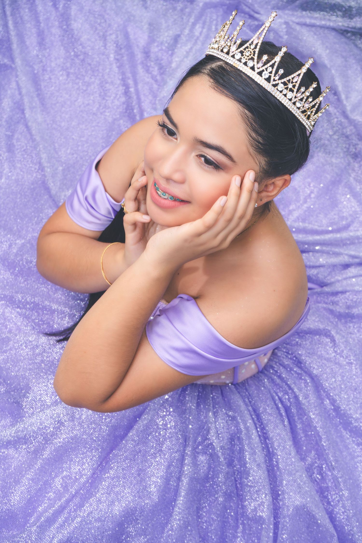 Cobertura de 15 años en El Salvador documentando cada momento especial con fotografía profesional y estilo elegante.