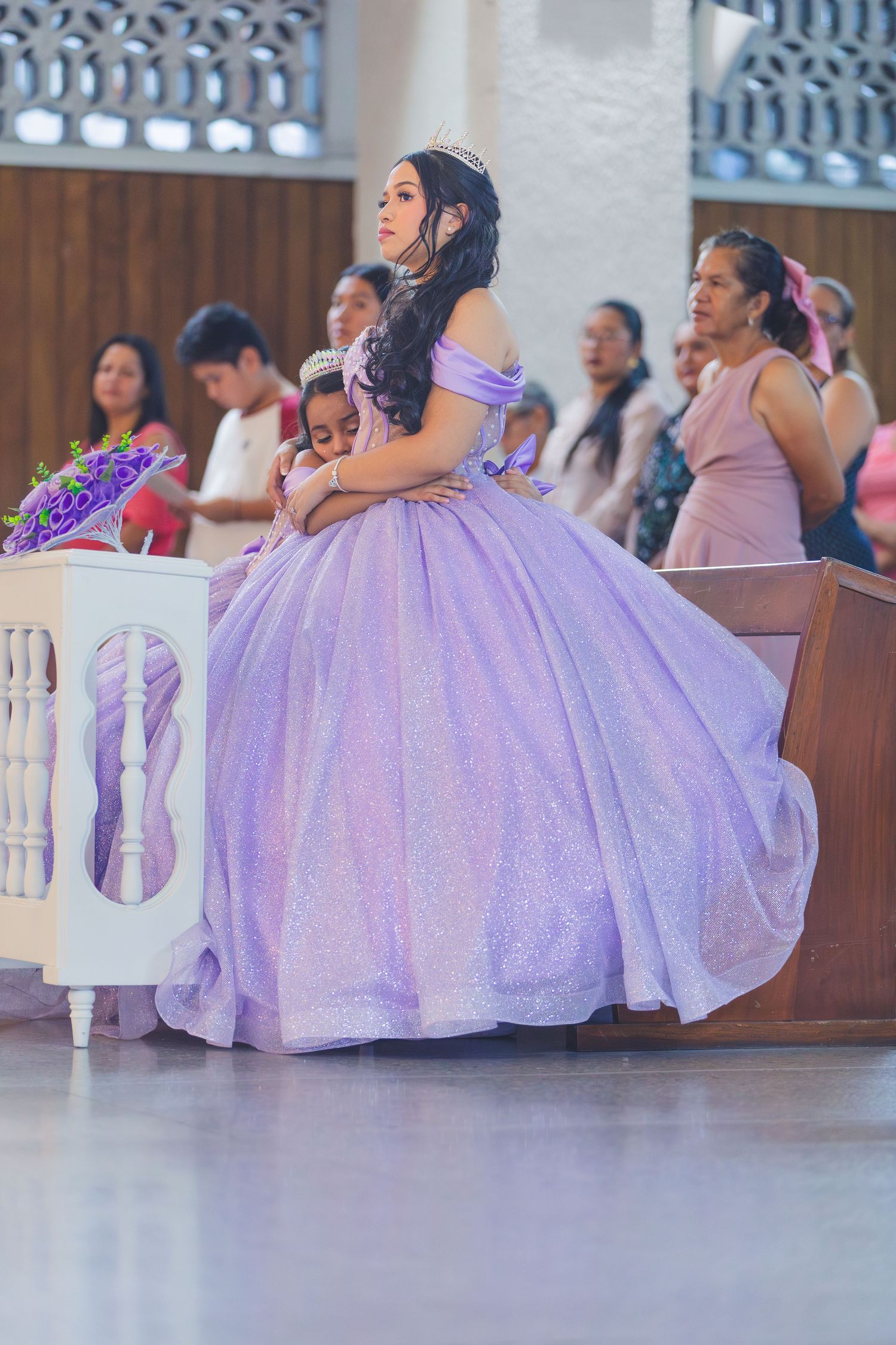 Cobertura de 15 años en El Salvador documentando cada momento especial con fotografía profesional y estilo elegante.