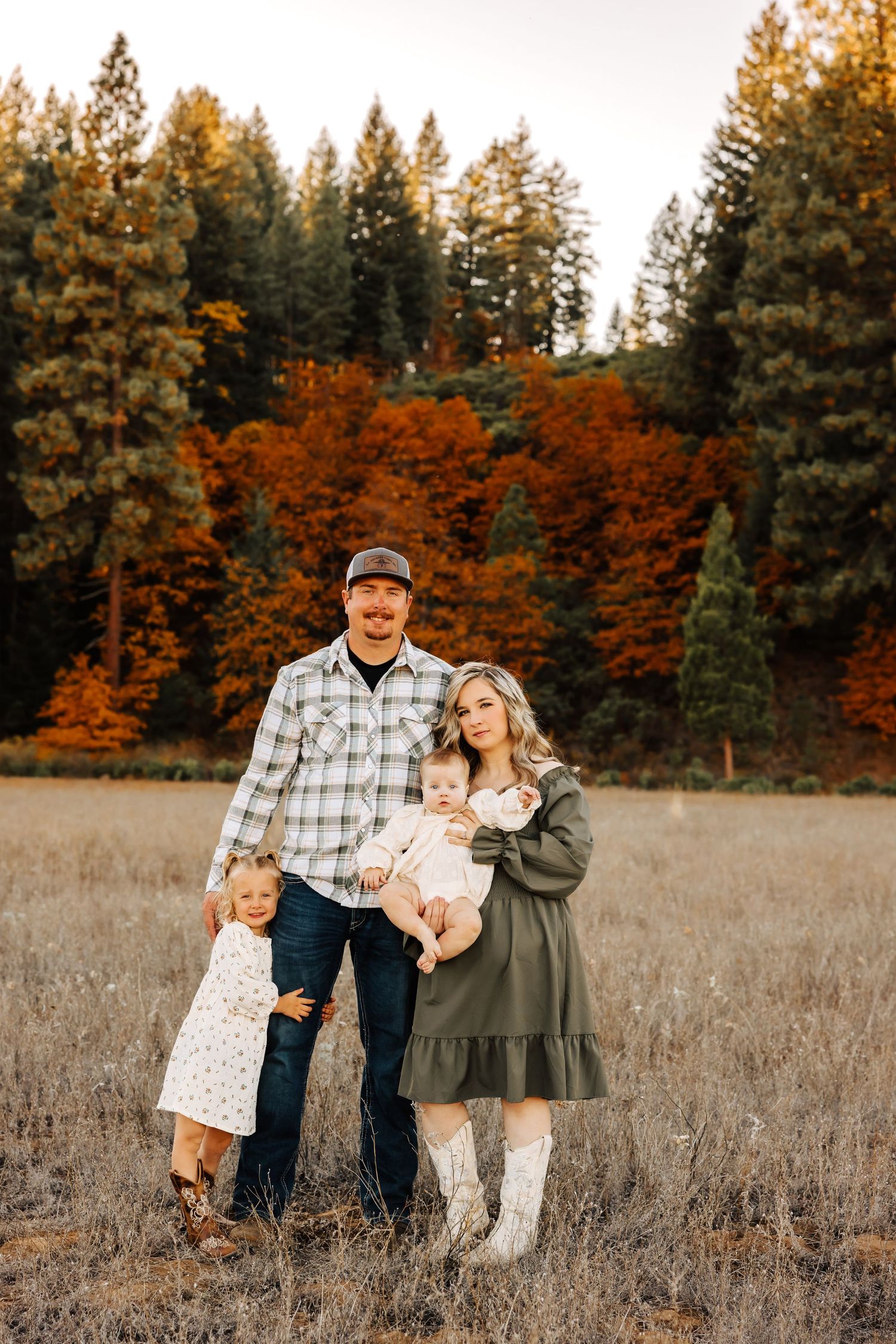Romantic wedding photography on the Northern California coast by a professional wedding photographer