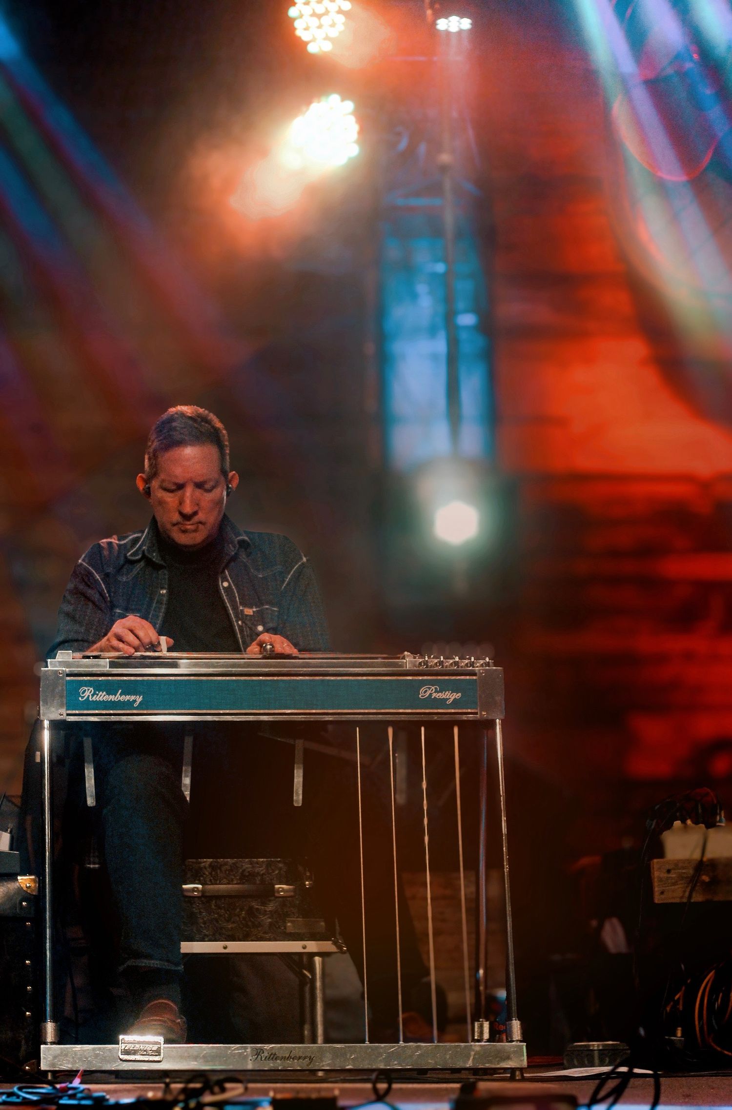 GG's Media Marketing
Steel Guitar player for Tracy Byrd Music performing LIVE on stage.