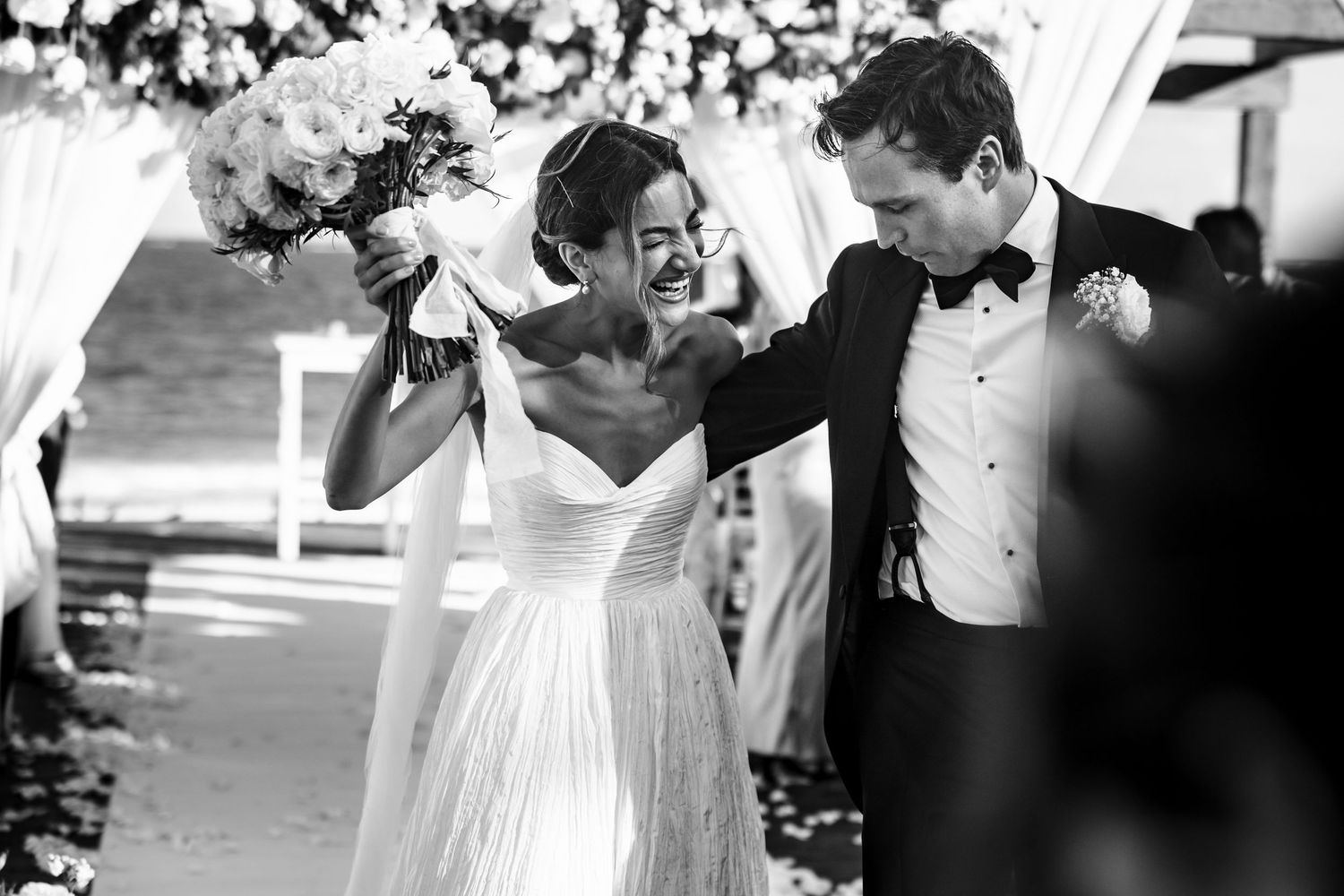 Candid wedding moment captured by Paco Aguilar during a destination wedding in Mexico
