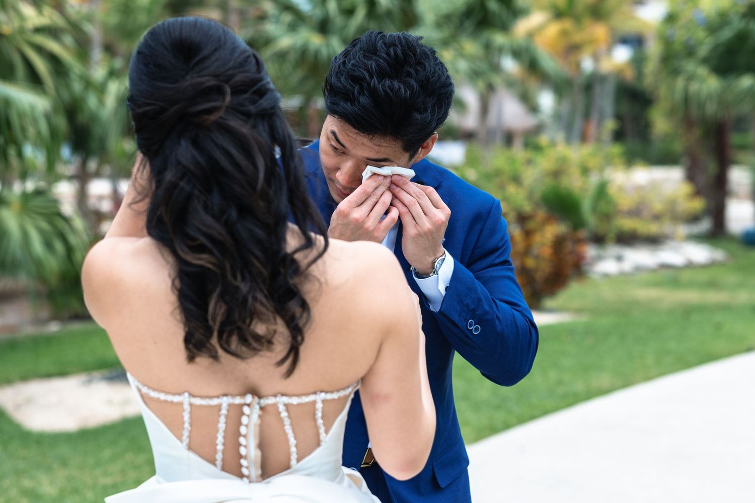 Wedding detail photographed by Paco Aguilar during a destination wedding
