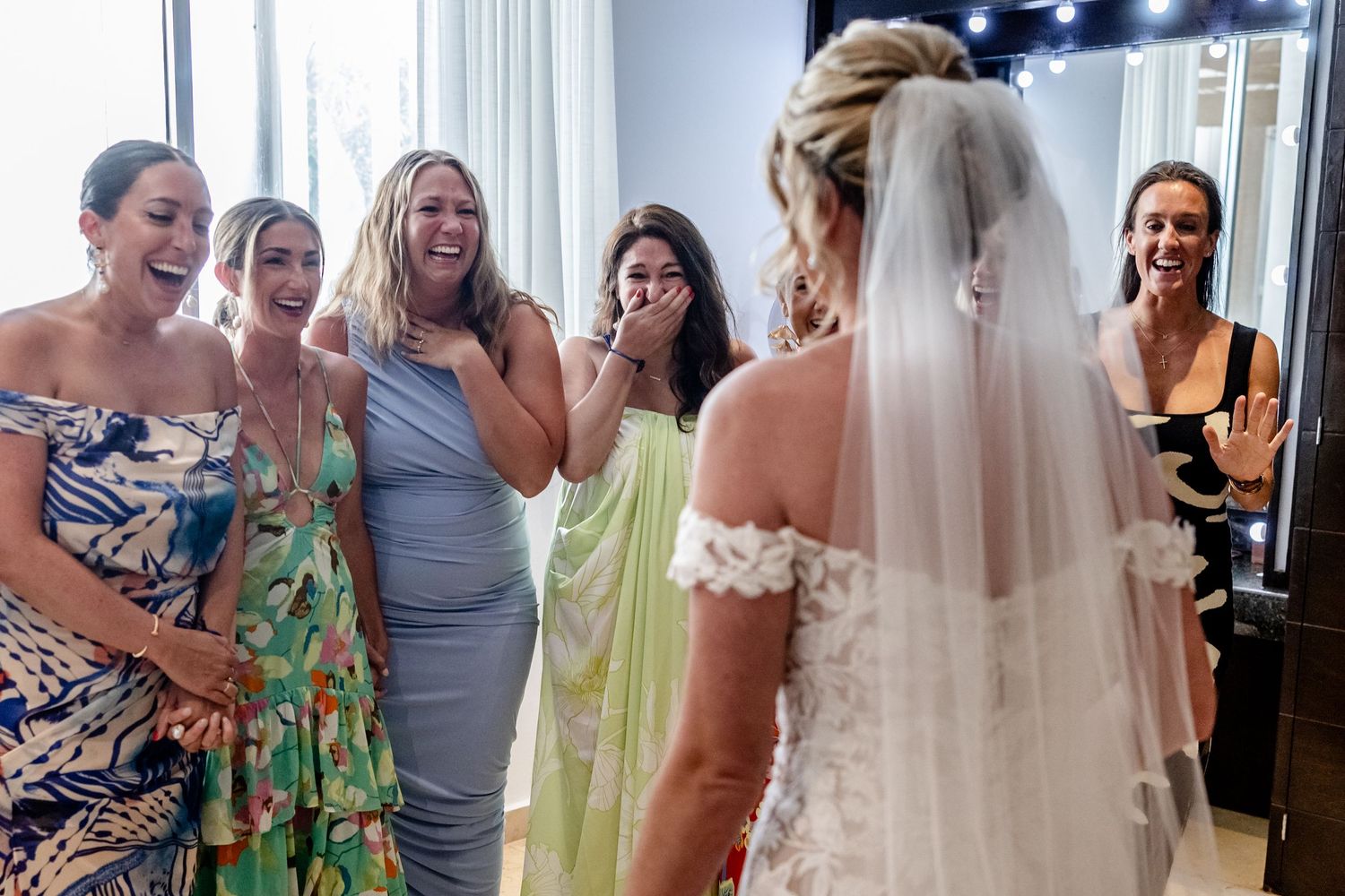 Candid wedding moment captured by Paco Aguilar during a destination wedding in Mexico