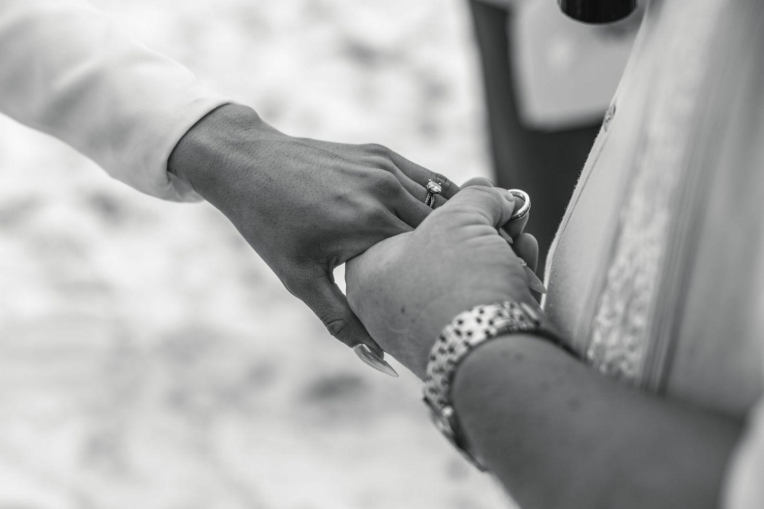Natural wedding portrait by Paco Aguilar, destination wedding photographer in Mexico