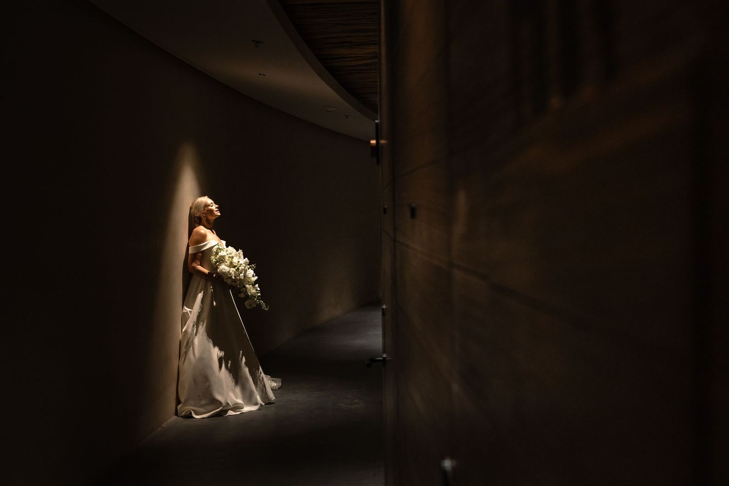 Natural wedding portrait by Paco Aguilar, destination wedding photographer in Mexico