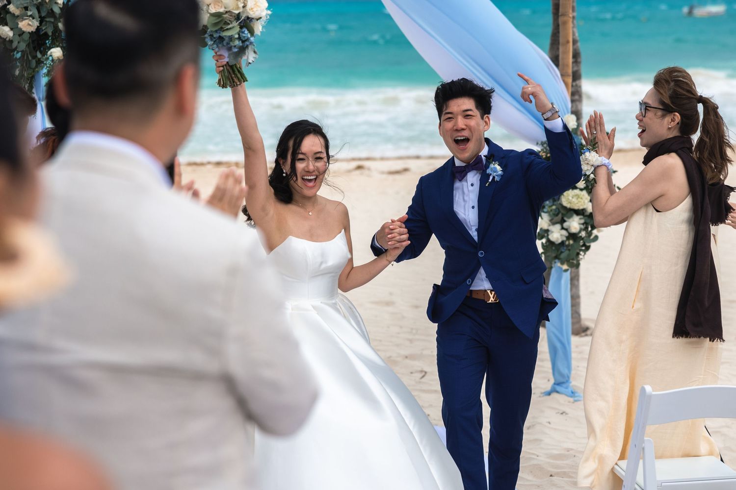 Candid wedding moment captured by Paco Aguilar during a destination wedding in Mexico
