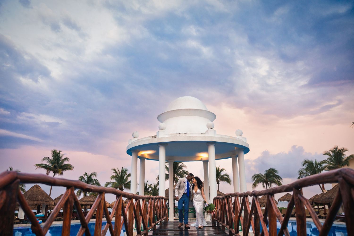 Wedding detail photographed by Paco Aguilar during a destination wedding