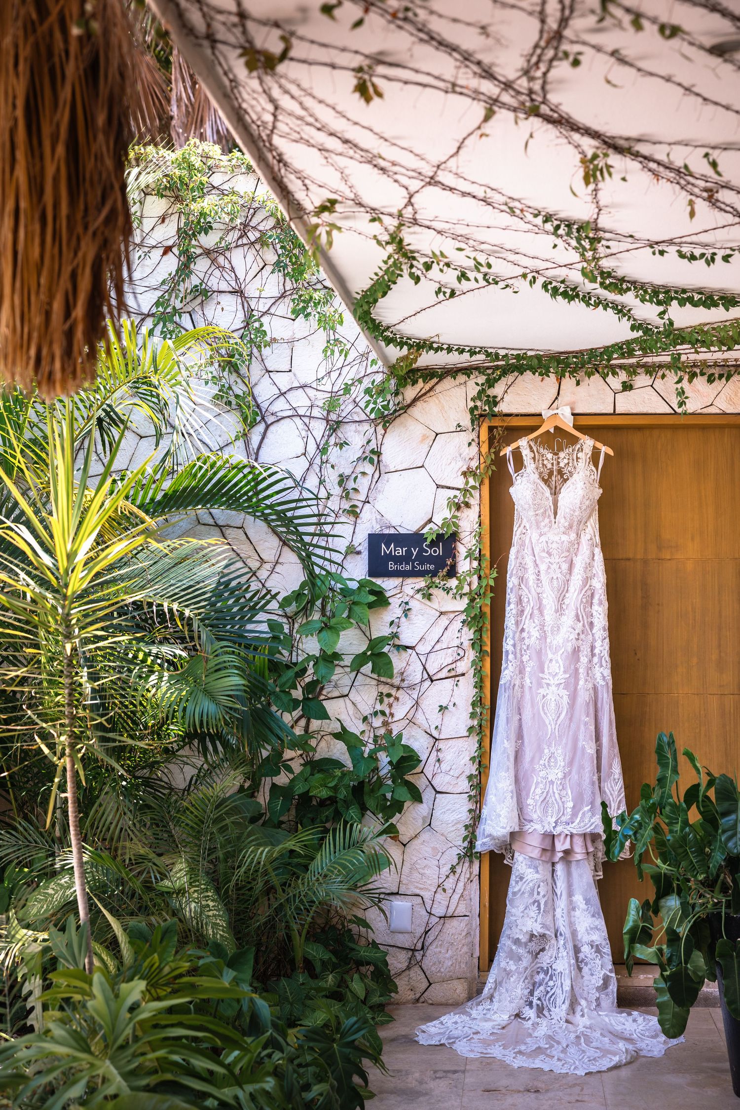 Wedding detail photographed by Paco Aguilar during a destination wedding