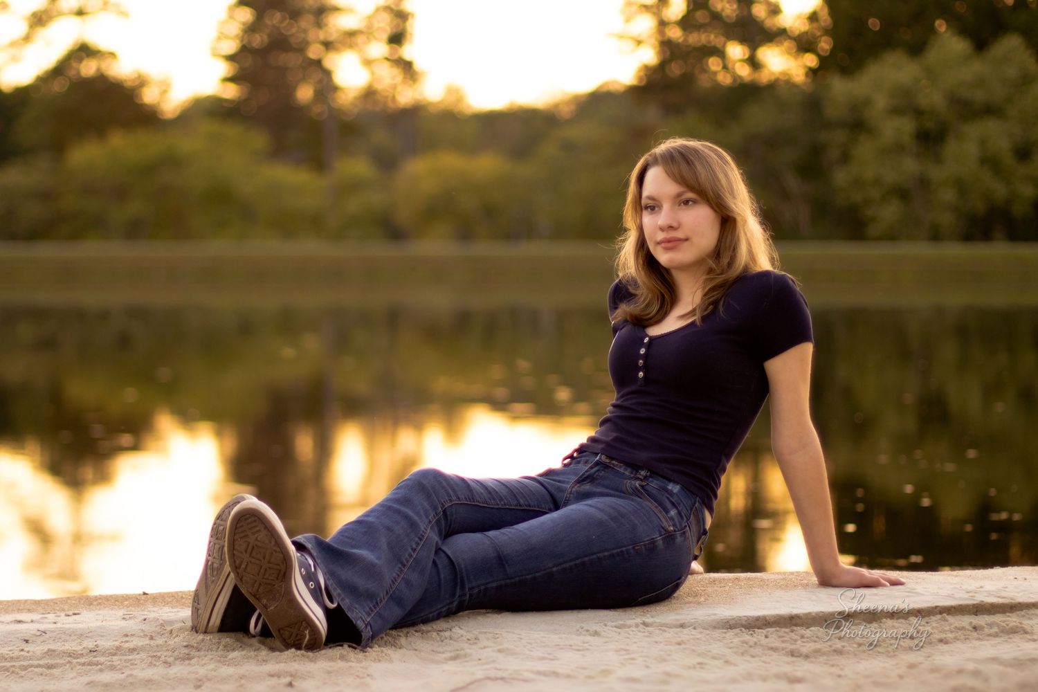 Senior photos in summer autumn. Photography. Portrait photographer in Henderson, Tennessee. Graduation family photos Henderson, Tennessee.