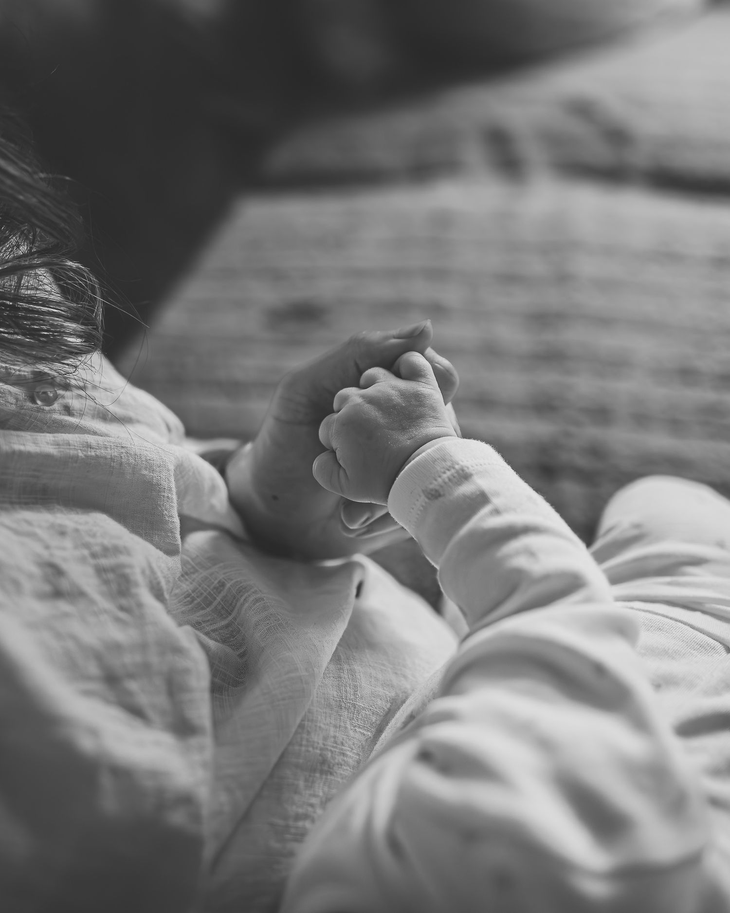 newborn Northampton photographer, Northamptonshire, maternity photographer, newborn home photoshoot, baby photoshoot indoor, baby photograph