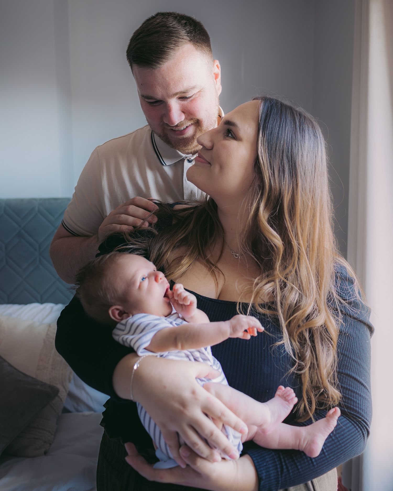 newborn Northampton photographer, Northamptonshire, maternity photographer, newborn home photoshoot, baby photoshoot indoor, baby photograph