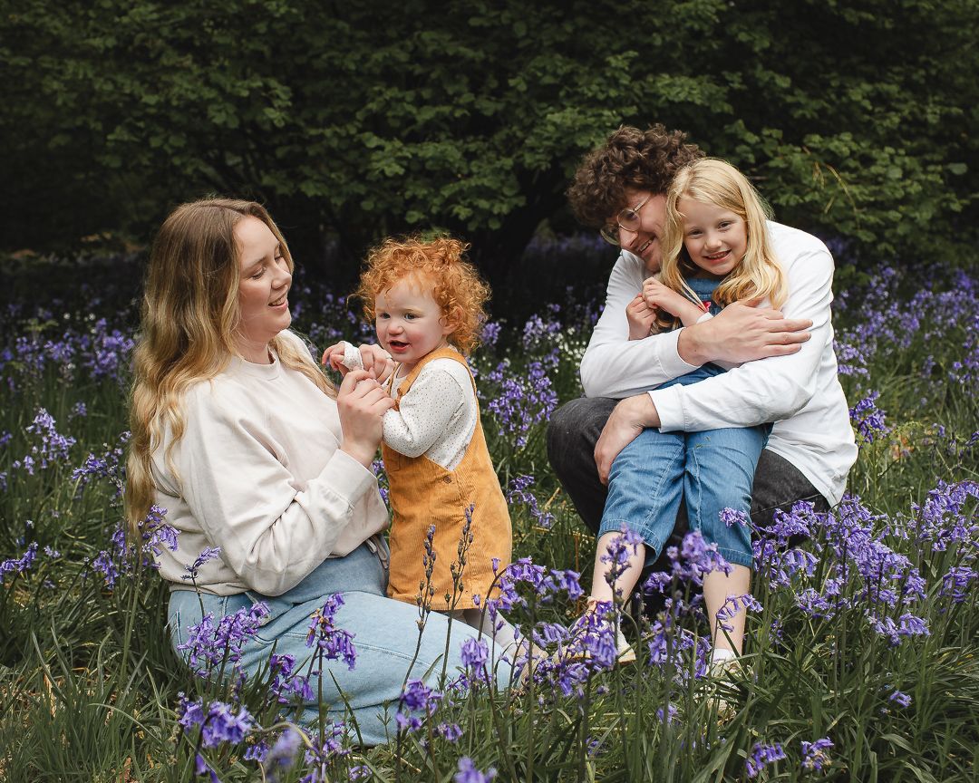 mini family photoshoot Northampton, outdoor family Northamptonshire photographer, mini photoshoot Northampton, wedding, newborn, maternity
