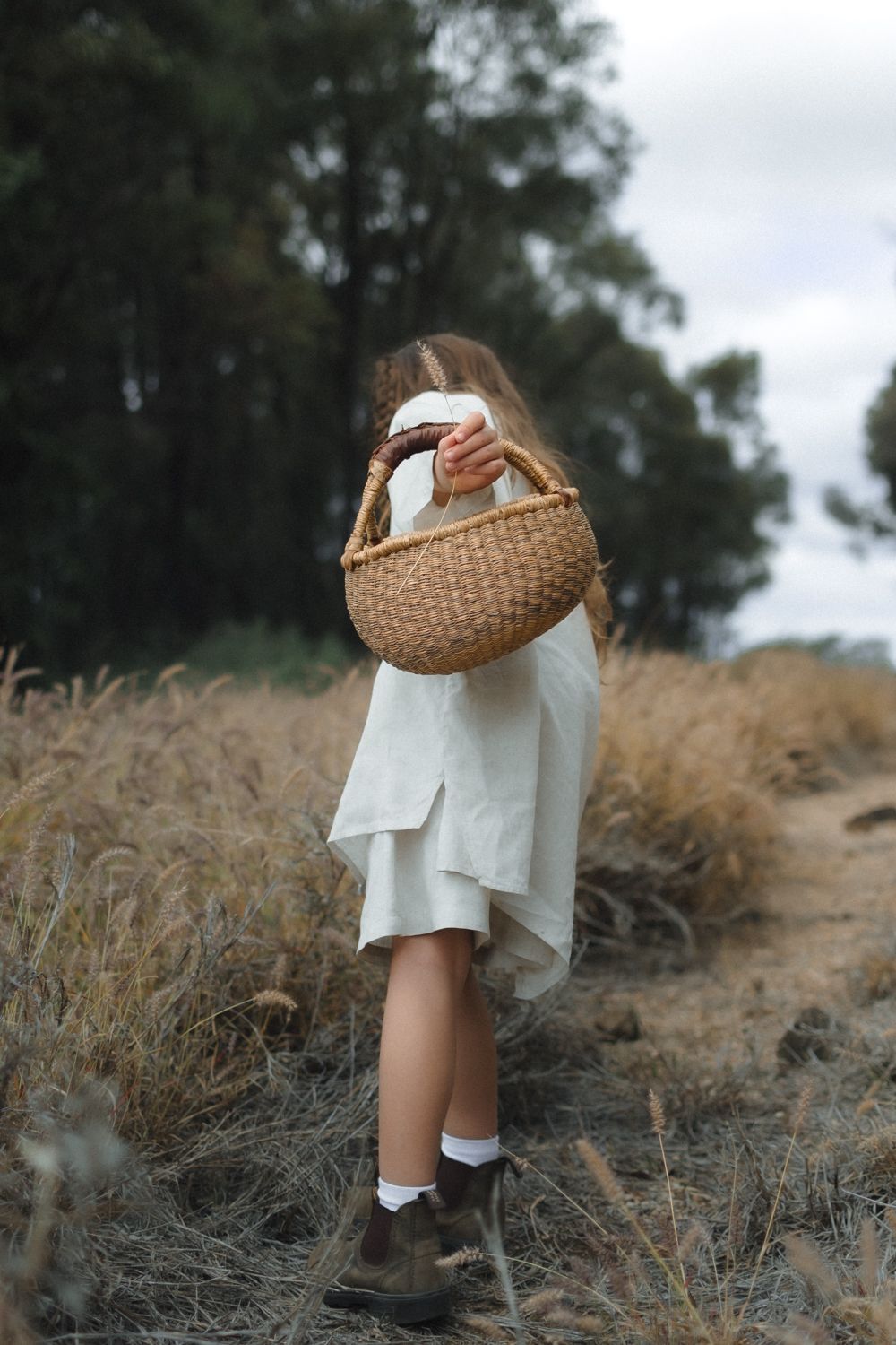 lifestyle brand photography for small business
personal branding portrait natural light
brand storytelling photography lifestyle setting