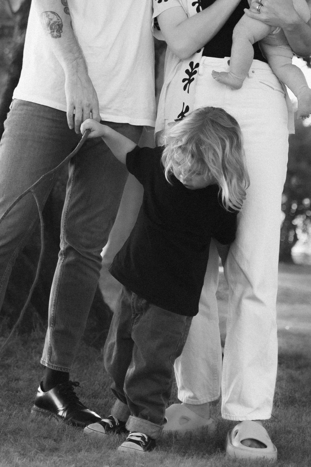 Family photography session in Toowoomba Qld.
natural lifestyle family photography outdoors
documentary family moment mother and children