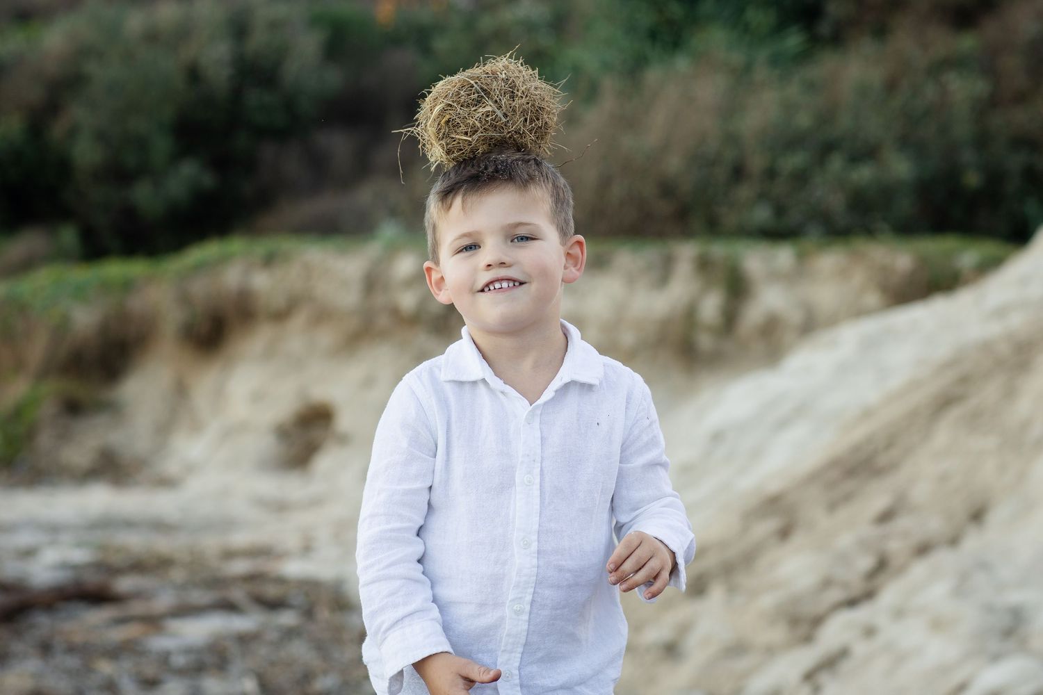 Casual outdoor portrait session in a natural setting with soft lighting.Family photography cabarita New South WalesGold Coast candid family