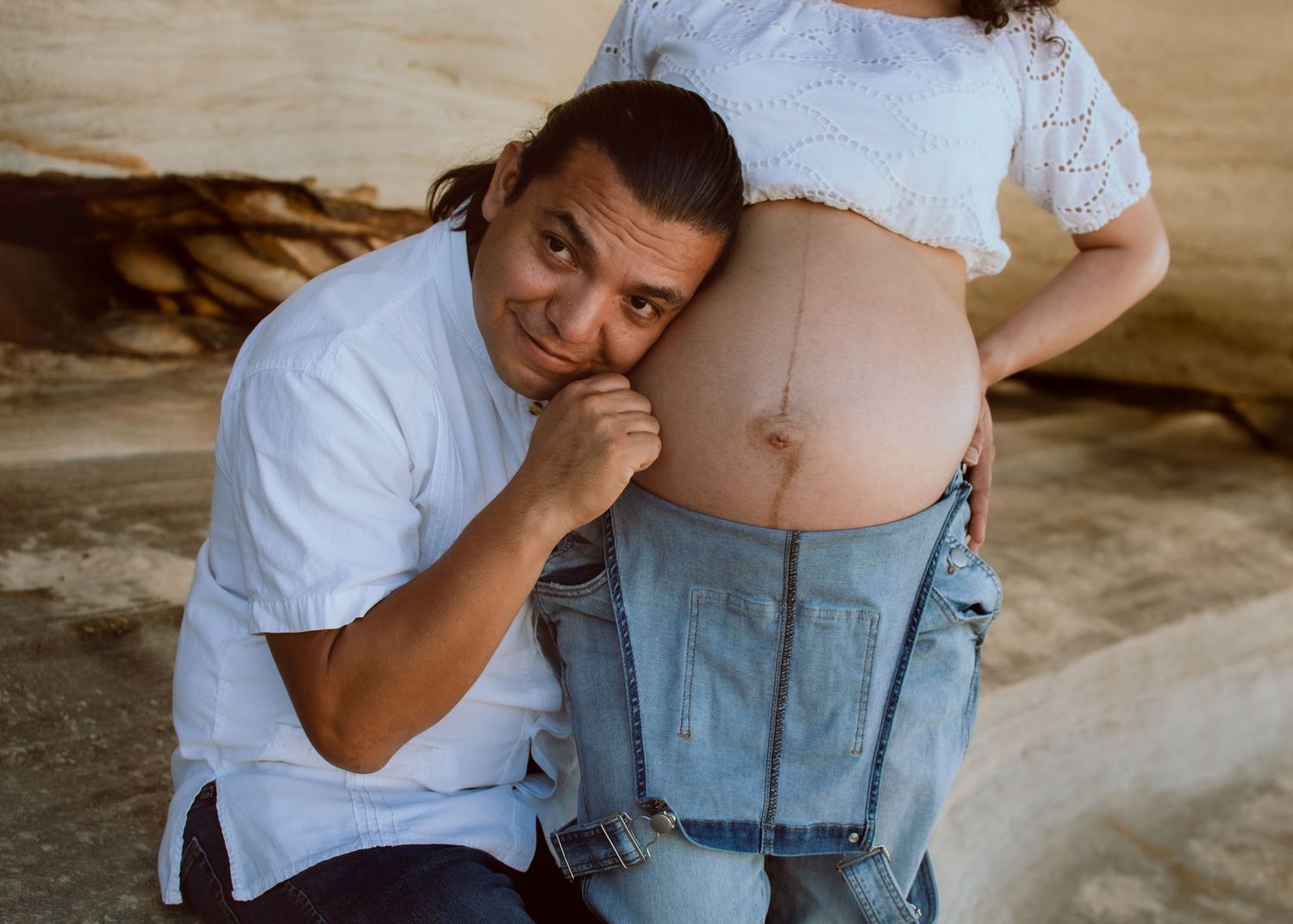 Pregnancy photoshoot in Tamarama beach