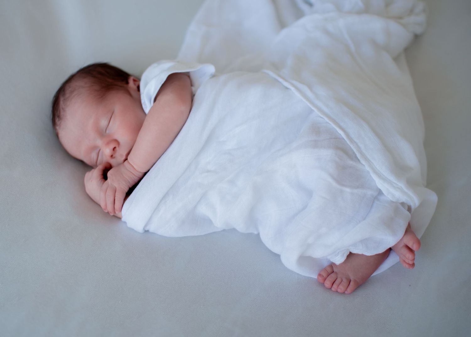 Newborn baby photographer in Sydney