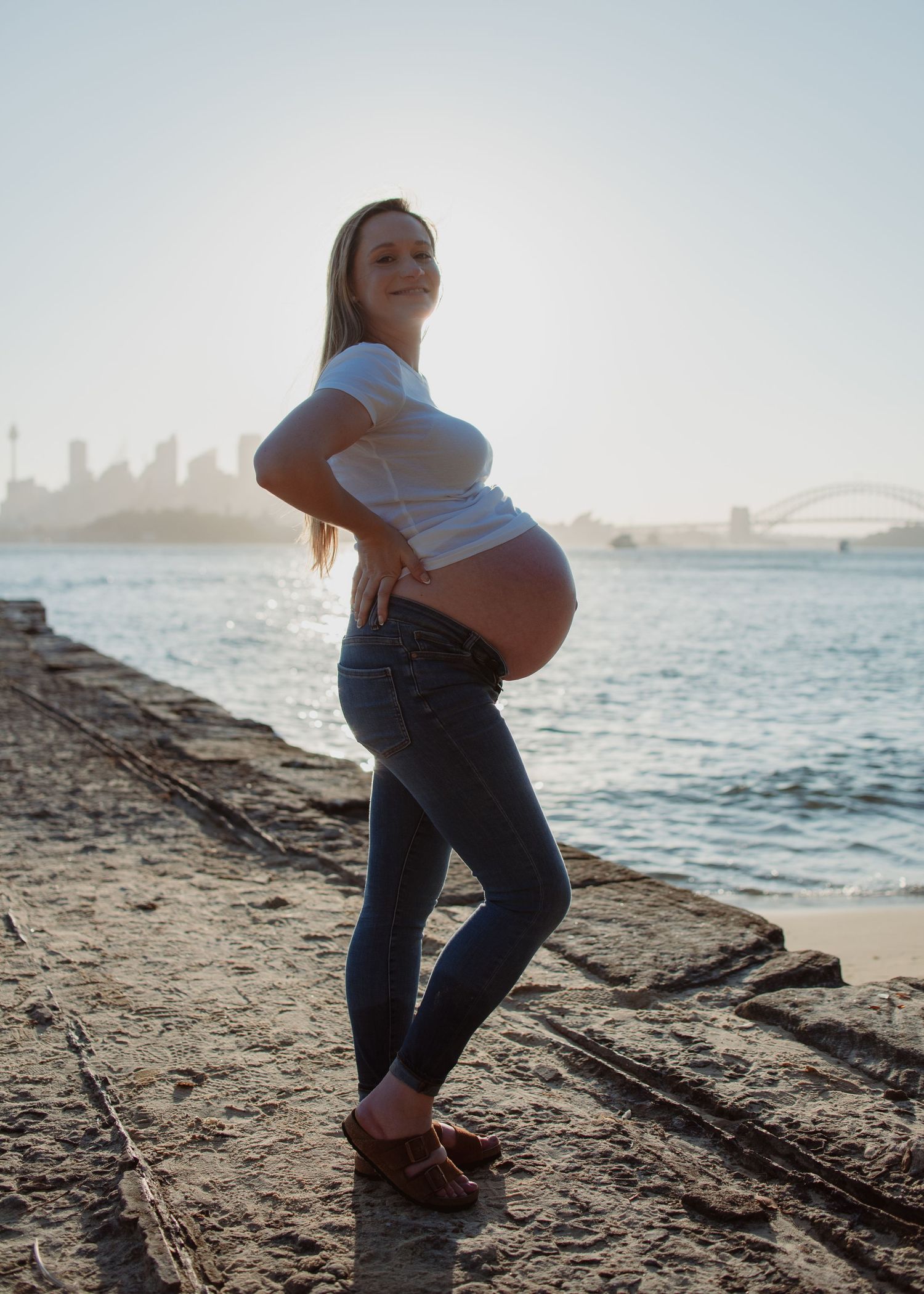 City skyline pregnancy photoshoots by Oriana