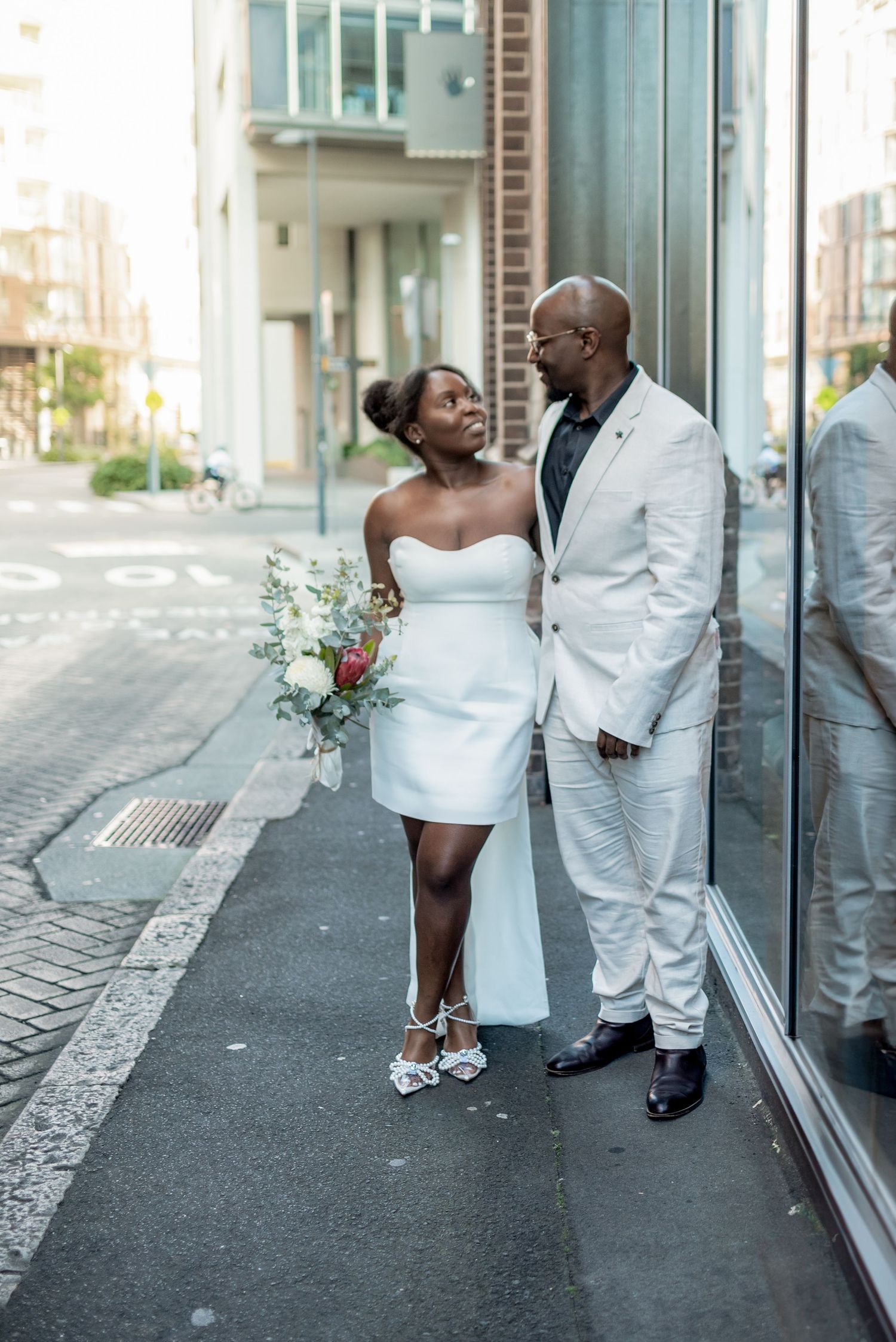 Romantic and unique civil wedding photography at the city of Sydney