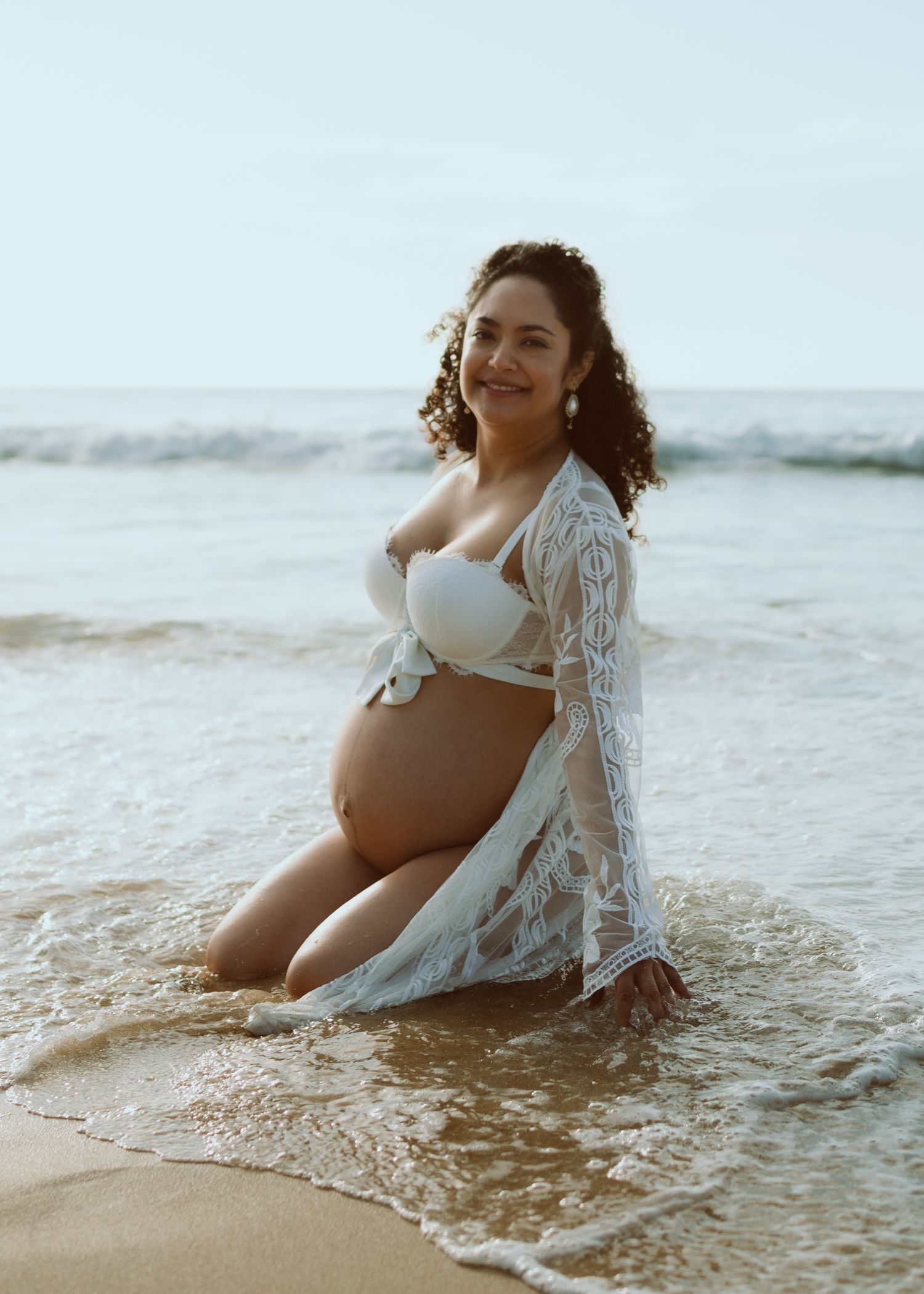 Pregnancy photography by Oriana Photogrpaher