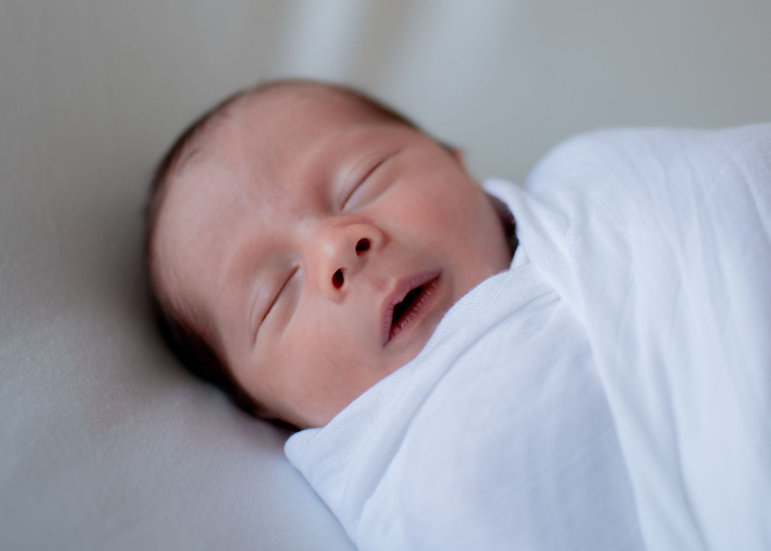 Newborn photography sessions in Sydney