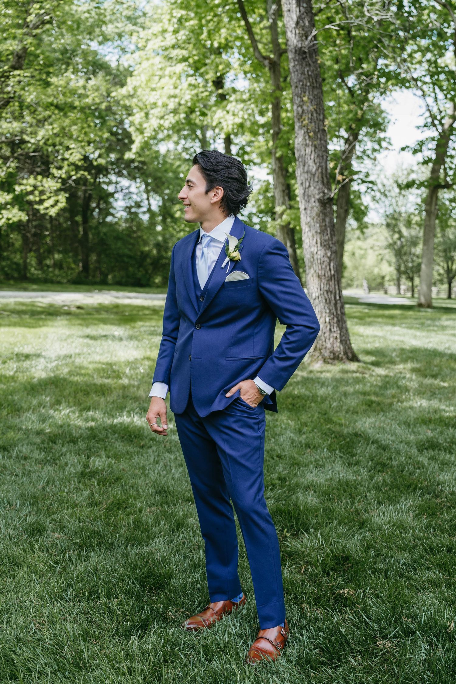 groom portrait