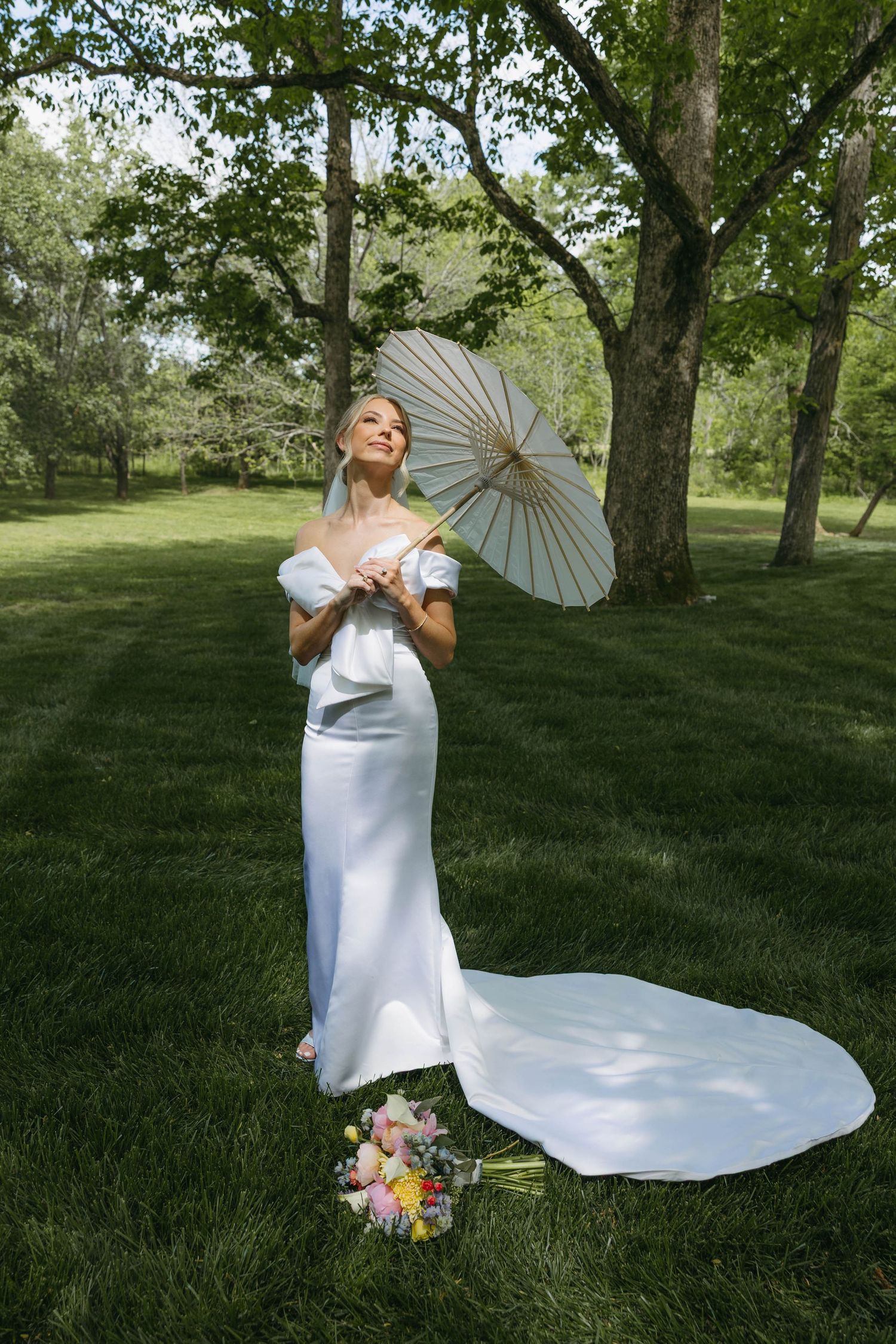bride holding parasol