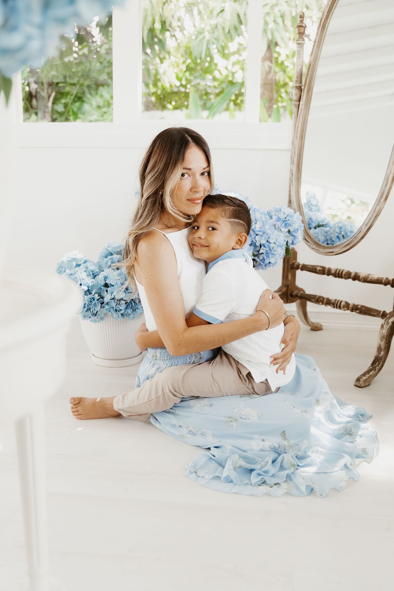 Light and airy session of mom and son in during at home shoot