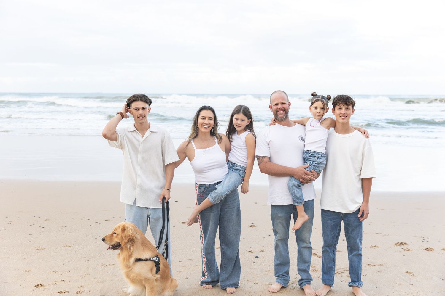 Candid family portrait at the beach – Coffs Coast photographer