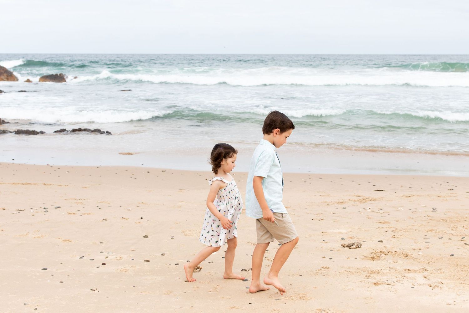Heartfelt moments with extended family captured in a candid lifestyle shoot.