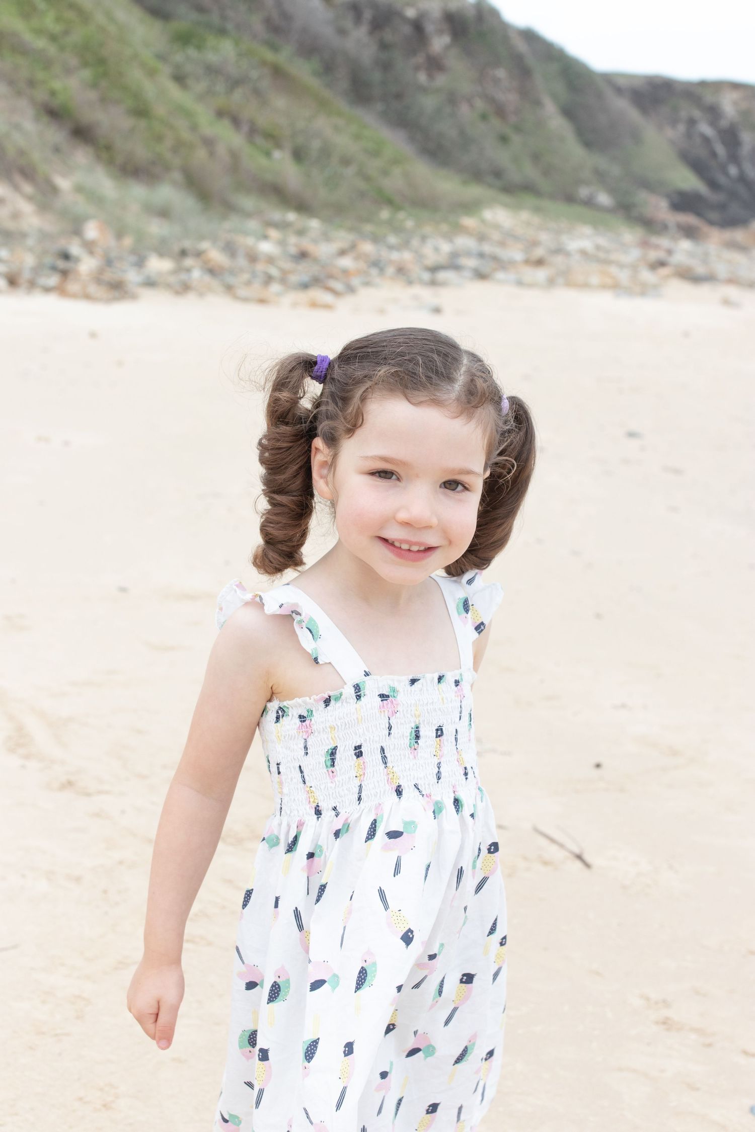 Heartfelt moments with extended family captured in a candid lifestyle shoot.