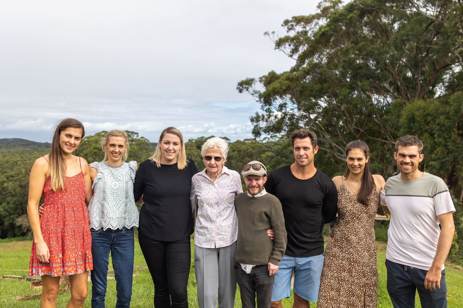 Heartfelt moments with extended family captured in a candid lifestyle shoot.