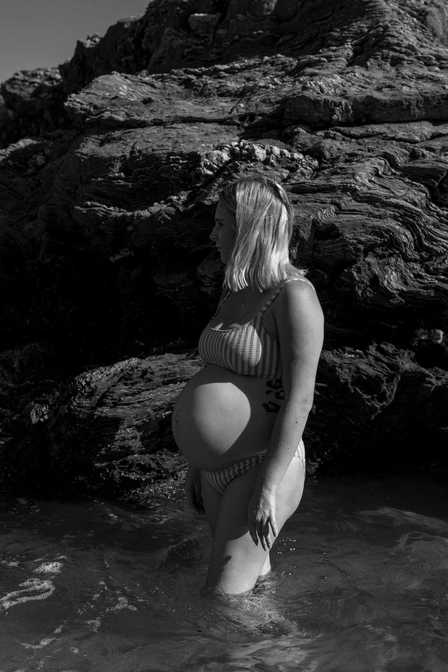 Candid maternity portrait at the beach – Coffs Coast photographer