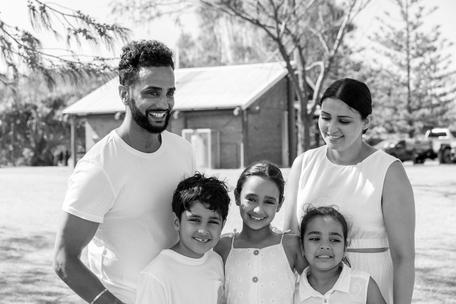 Heartfelt moments with extended family captured in a candid lifestyle shoot.