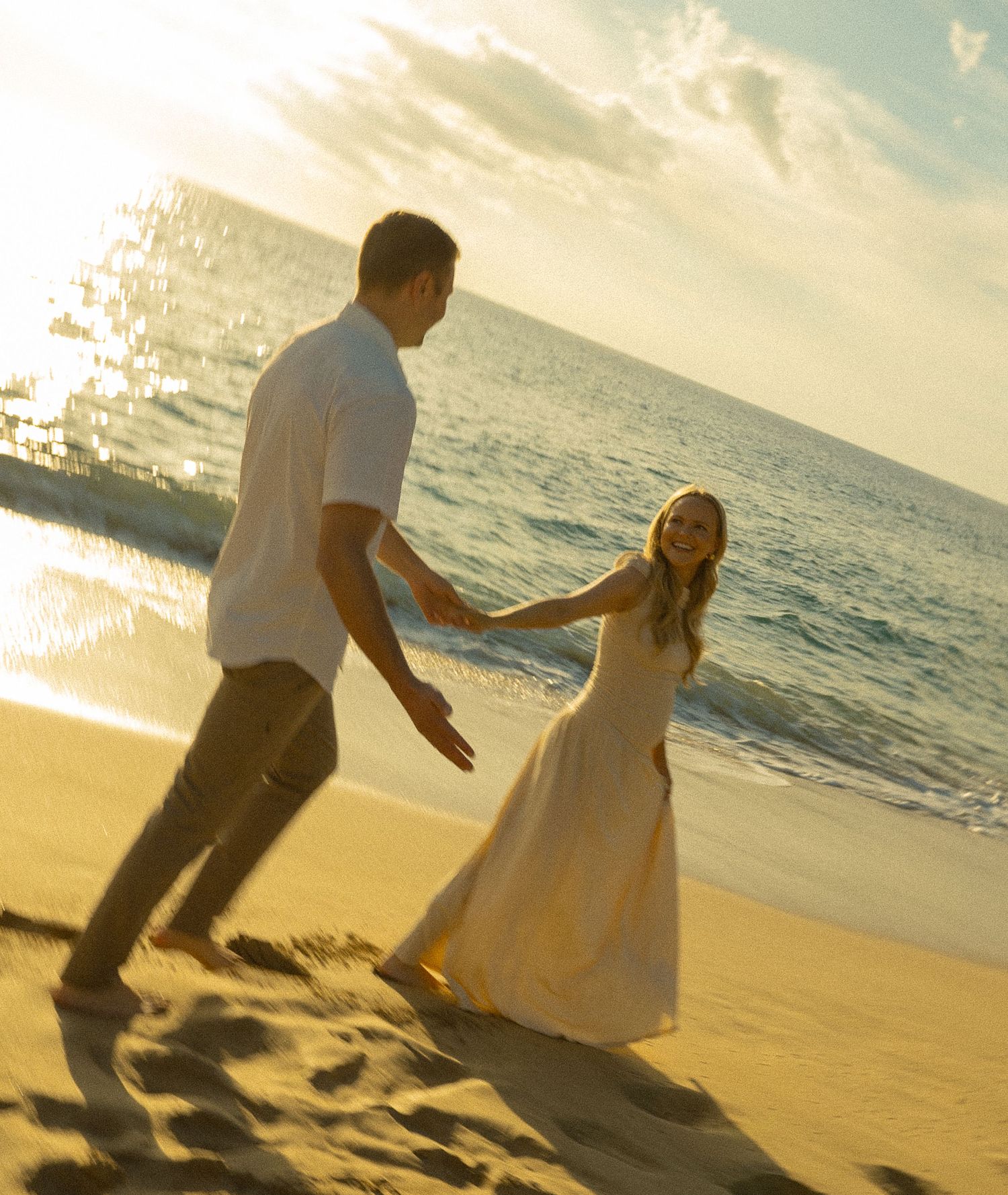hawaii photographer, O'ahu photographer, Hawaii elopement & wedding photographer, Hawaii couples shoot, Hawaii engagement photos