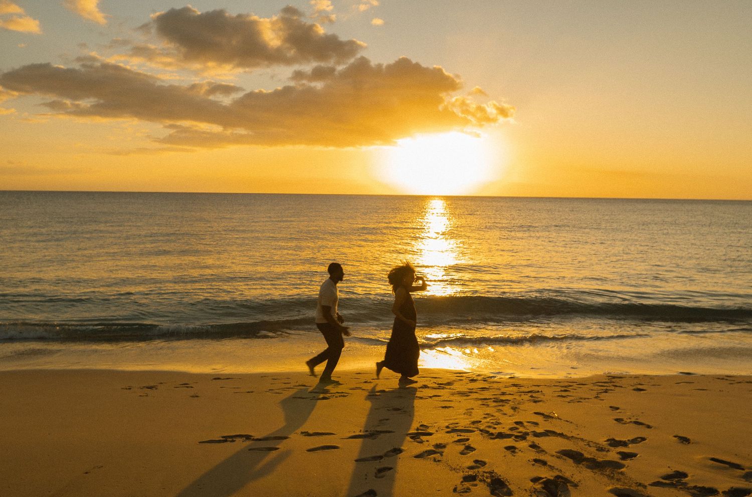 hawaii photographer, O'ahu photographer, Hawaii elopement & wedding photographer, Hawaii couples shoot, Hawaii engagement photos