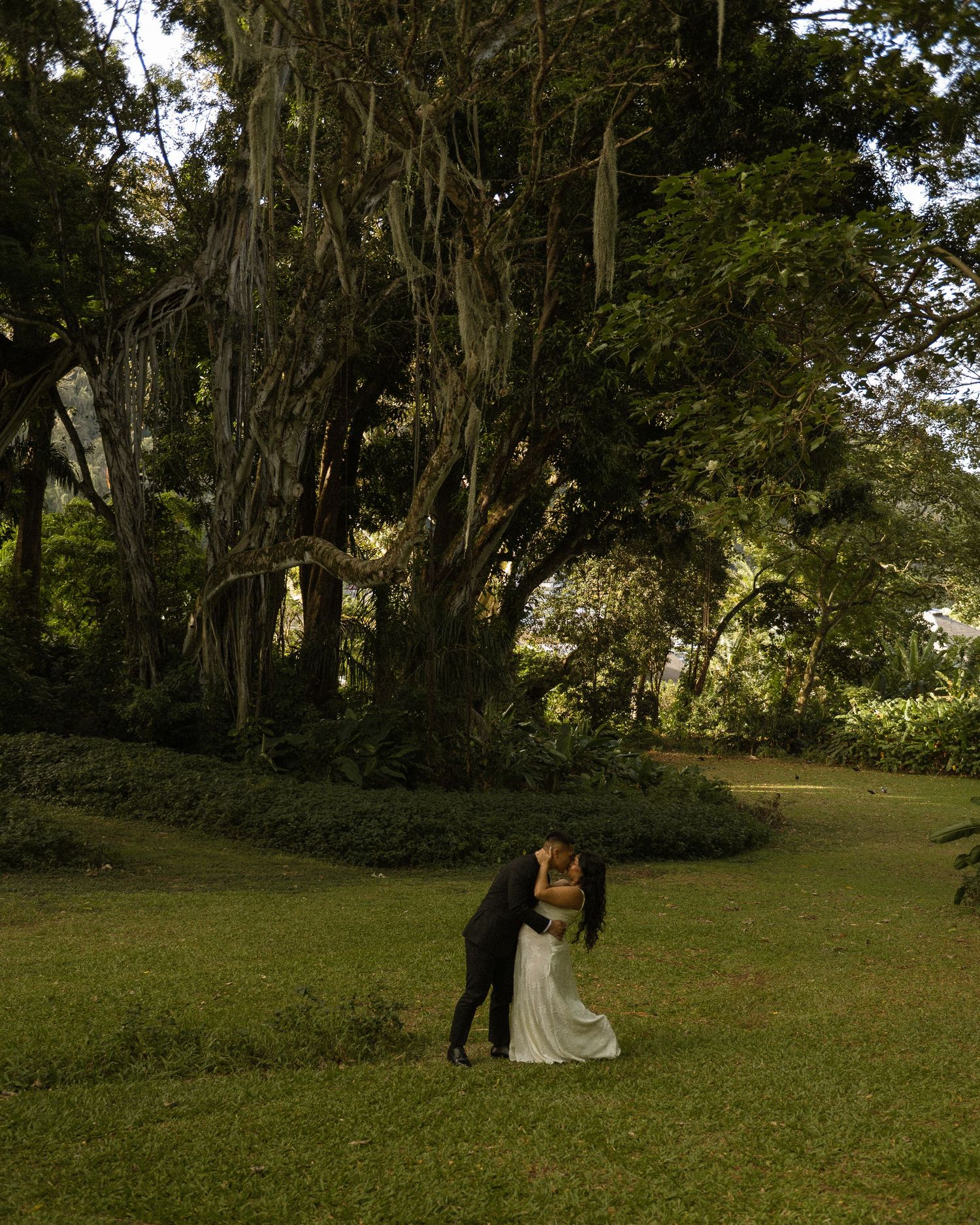 hawaii photographer, O'ahu photographer, cinematic elopement, hawaii elopement photography, O'ahu Big Island | Maui | Kauai photography,