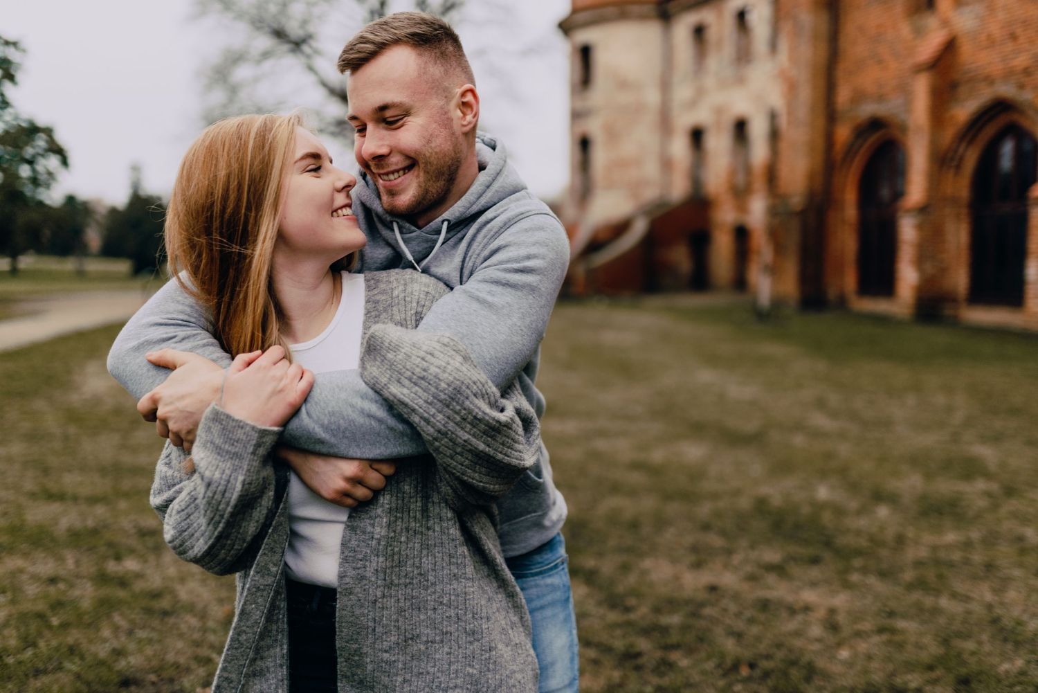 Fotoshooting in Mecklenburg-Vorpommern, Paarshooting, Paarbilder, emotional,Glücksmomente Kerstin Jochens, authentisch, Hochzeit, Verlobung