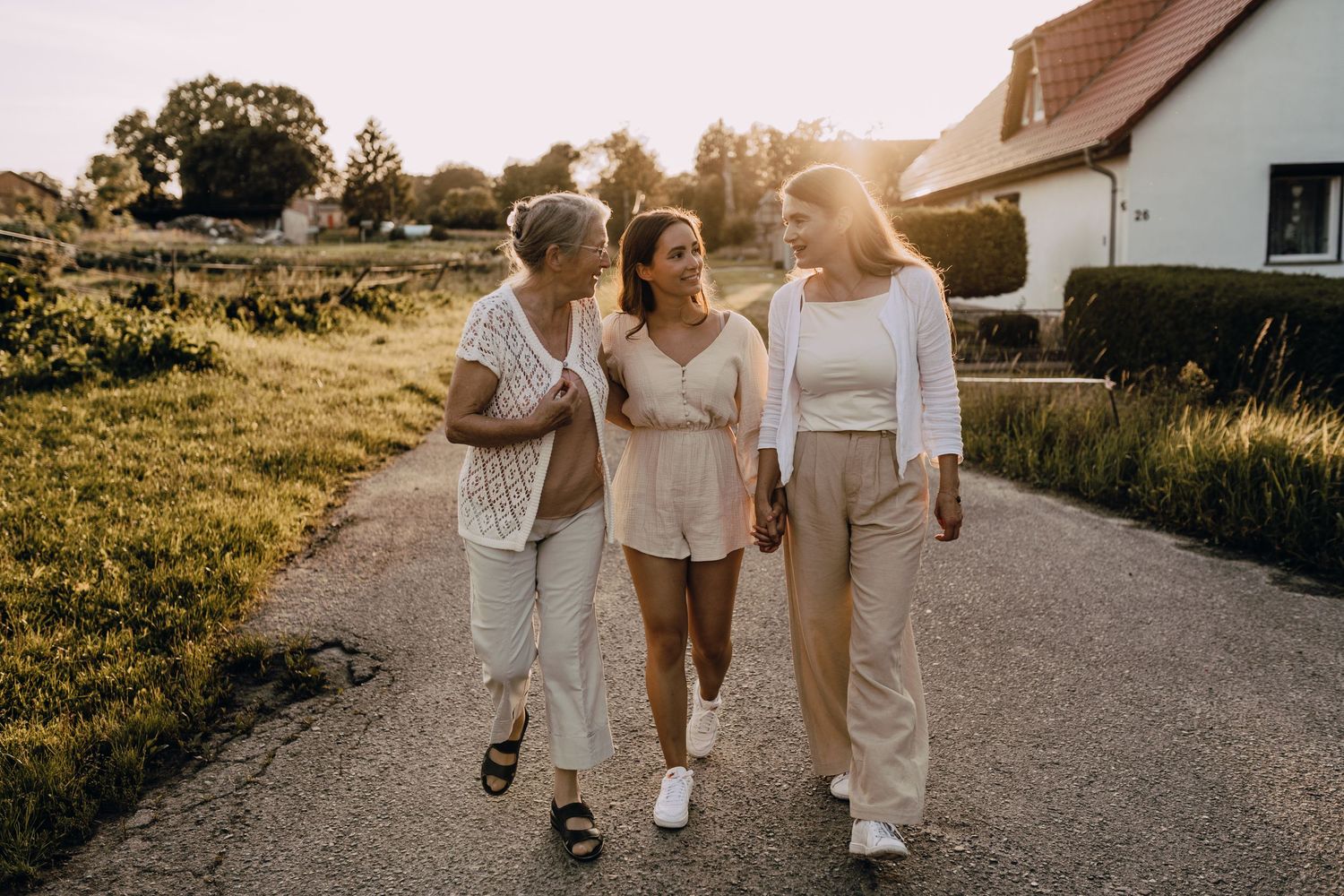 Fotoshooting in Mecklenburg-Vorpommern, Familienfotos, Familienshooting, Glücksmomente Kerstin Jochens, emotional, authentisch, Sunset