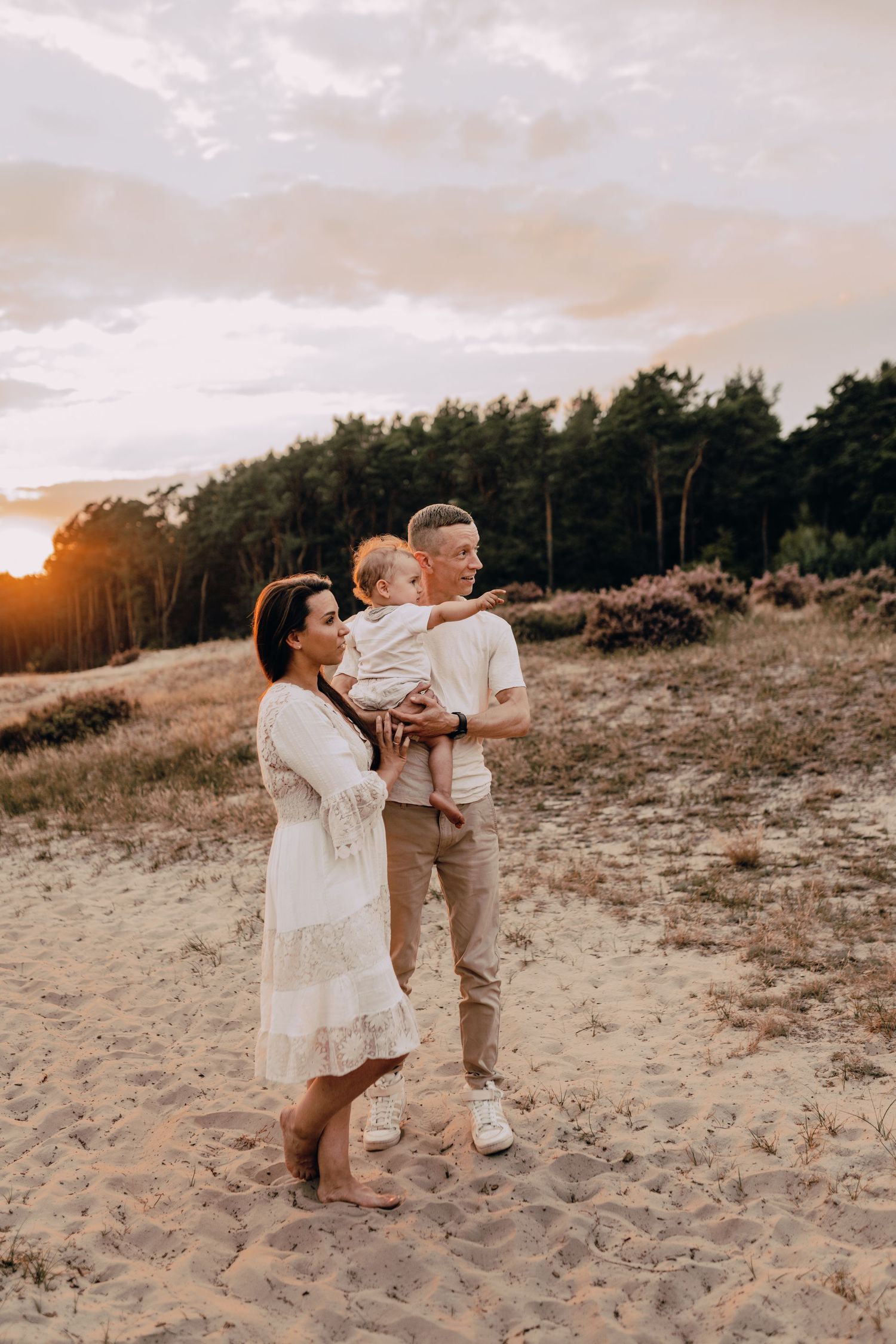 Familienshooting Schleswig-Holstein, Wedel, Sonnenuntergang, Familienfotos, Glücksmomente Kerstin Jochens, Kinder, authentisch, Sunset