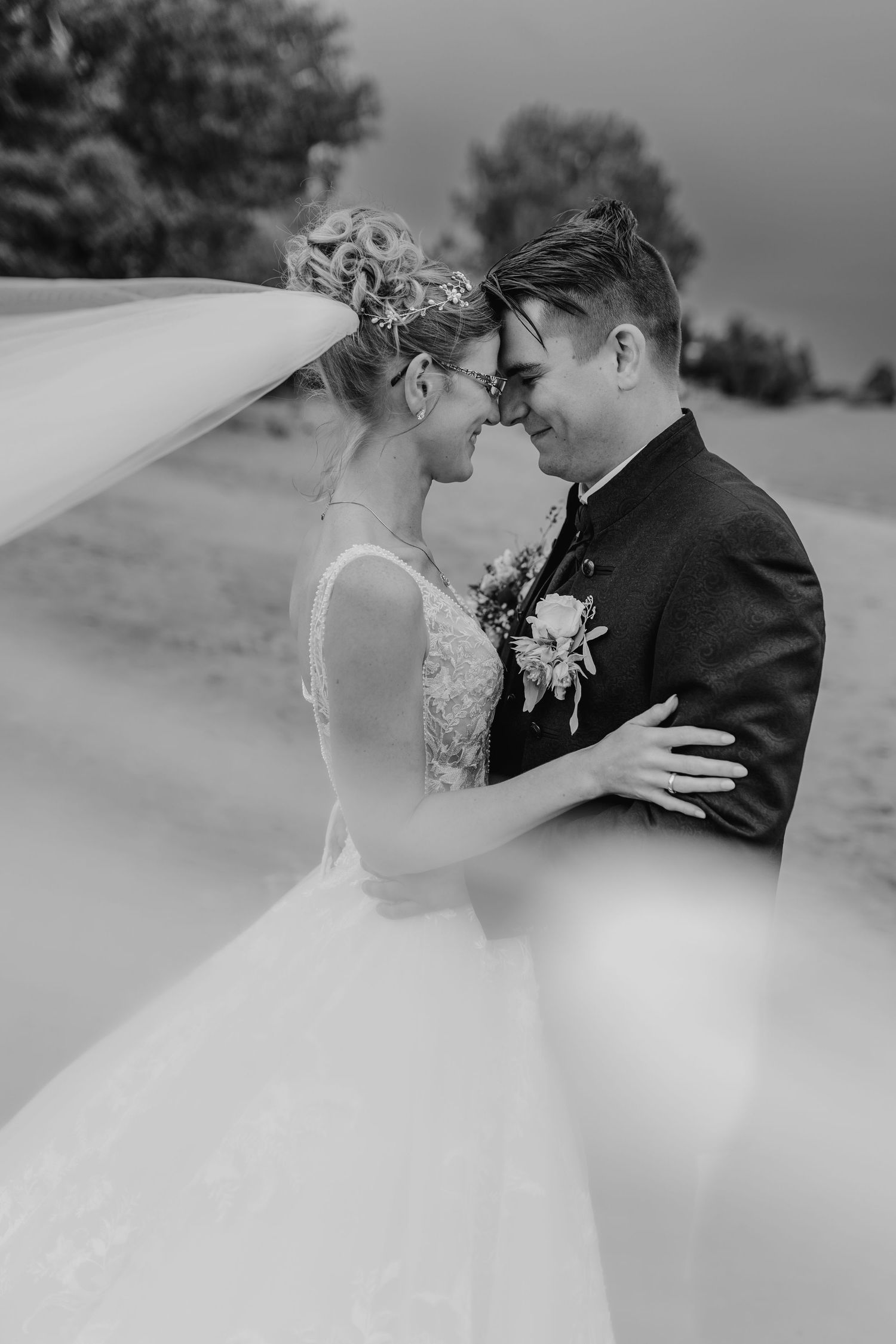 Hochzeit, Hochzeitsfotografie, Wedel, Hamburg, Glücksmomente Kerstin Jochens, Sonnenuntergang, Brautpaar, Gäste, emotional, authentisch
