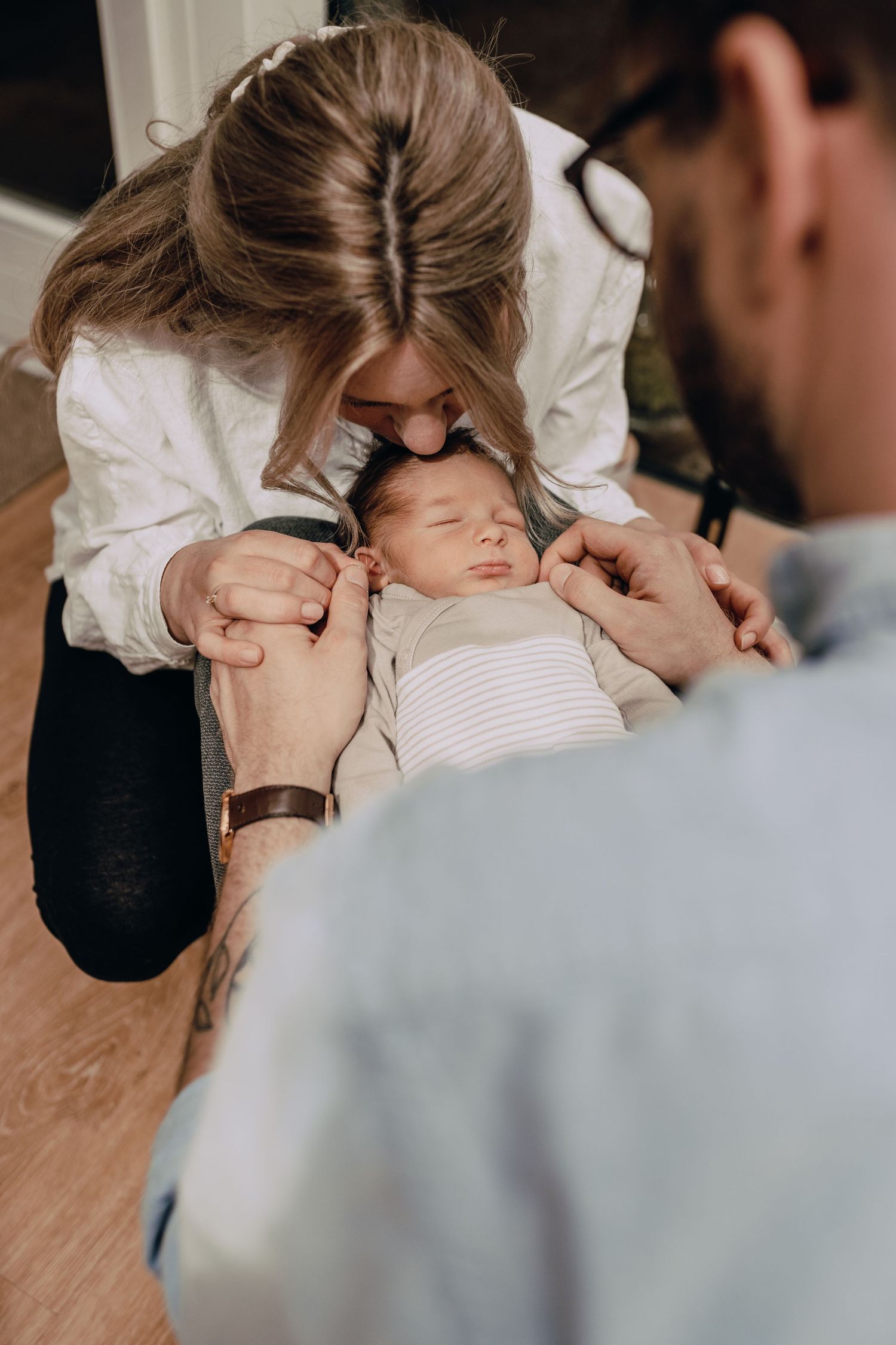 Familienshooting, Hamburg, Neugeborenenshooting, Baby, Fotoshooting, Glücksmomente Kerstin Jochens, Fotograf, authentisch, emotional, Geburt