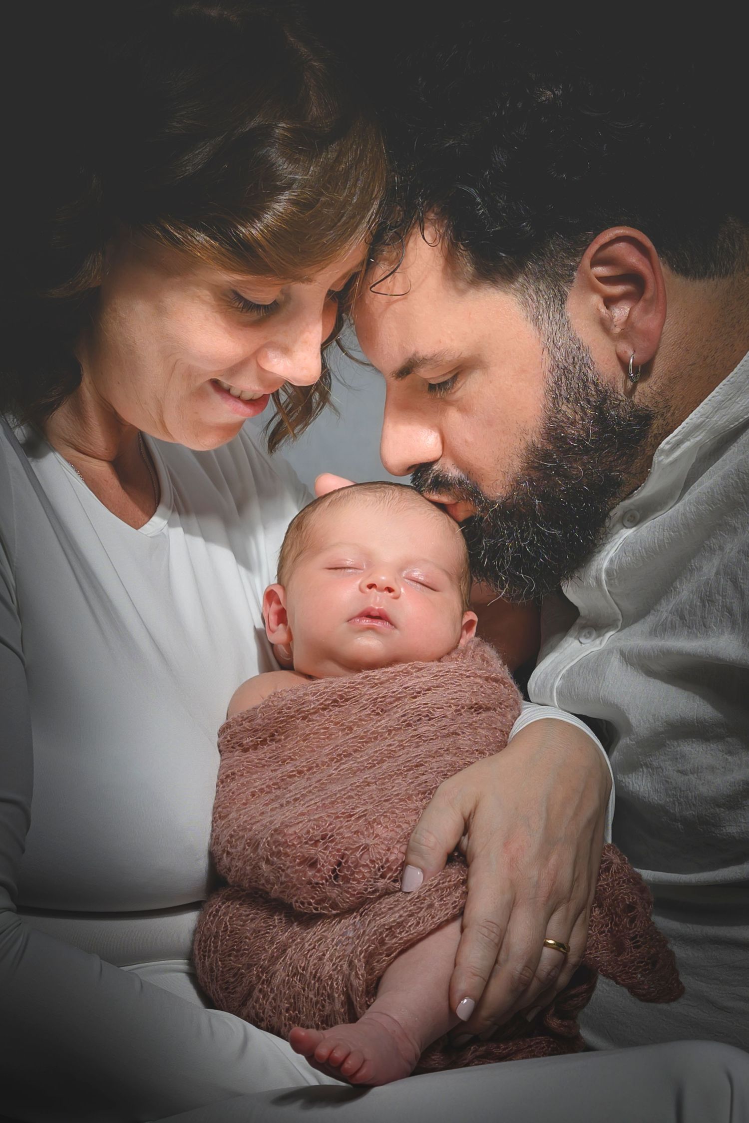servizio fotografico newborn neonato bimbo primi giorni Varese milano gavirate ticino italia