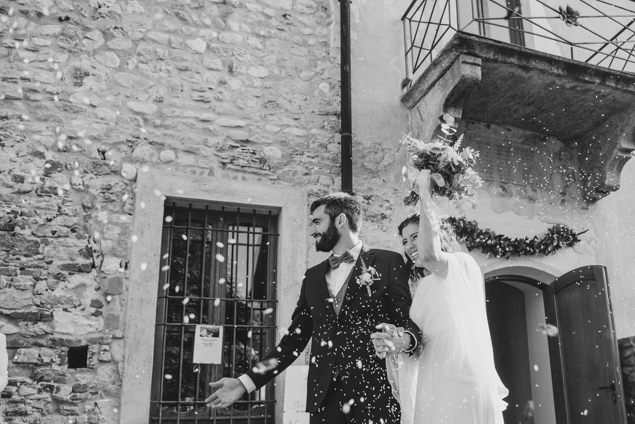romantica coppia di sposi foto reportage