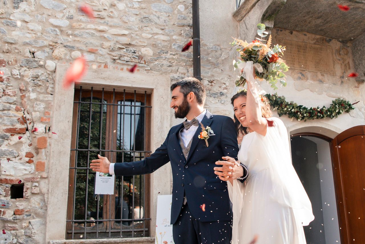 romantica coppia di sposi foto reportage
