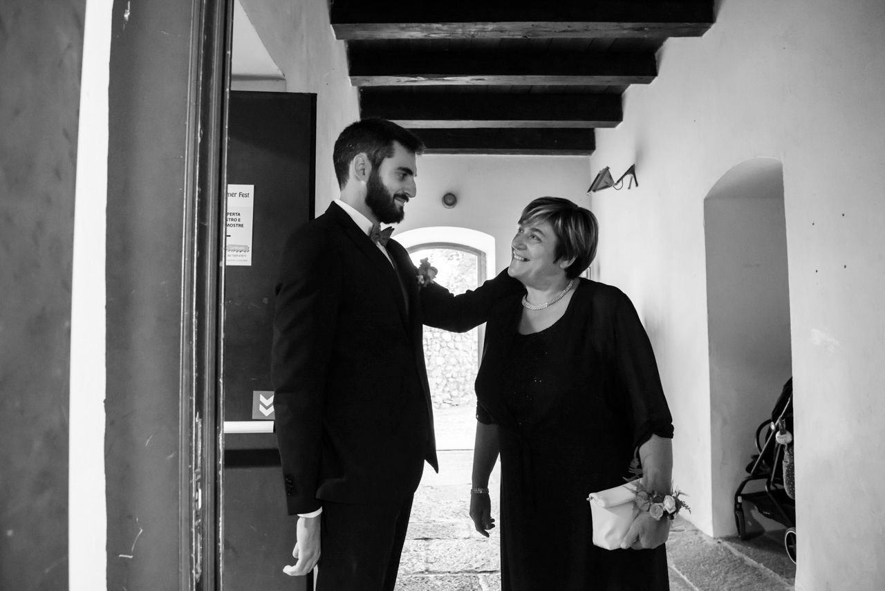 romantica coppia di sposi foto reportage