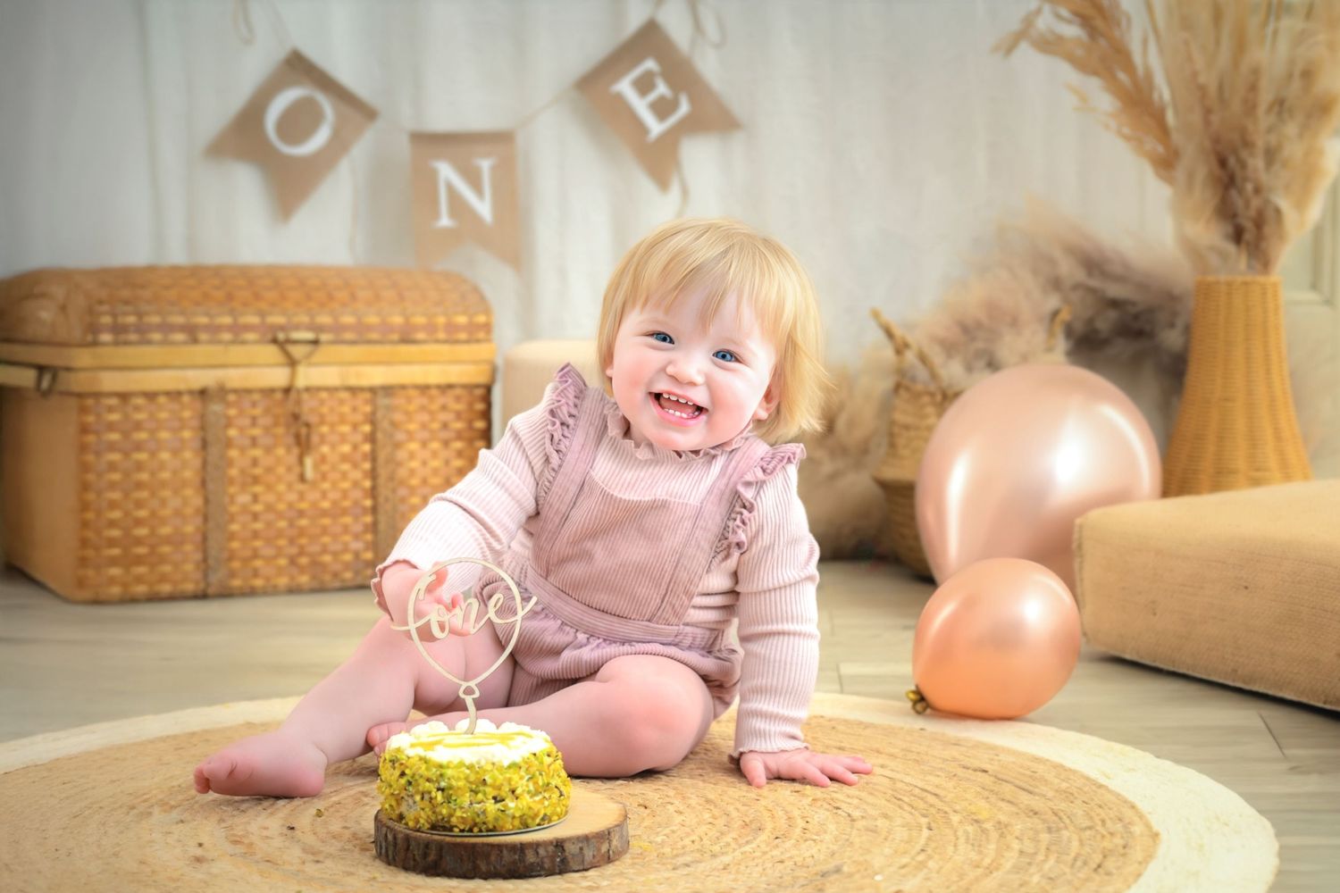 servizio fotografico smashcake e primo compleanno Varese gavirate milano Italia