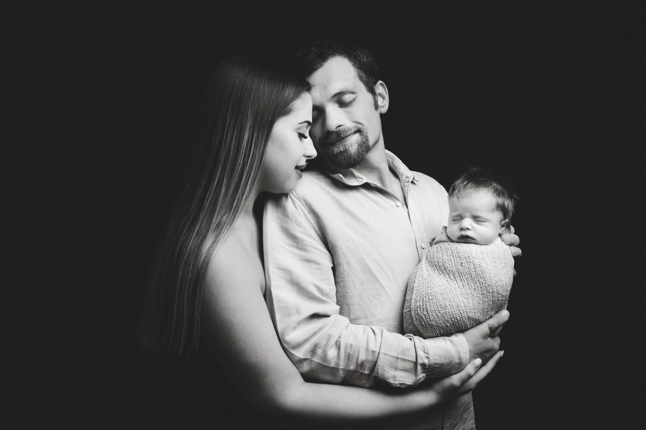 servizio fotografico newborn neonato bimbo primi giorni Varese milano gavirate ticino italia