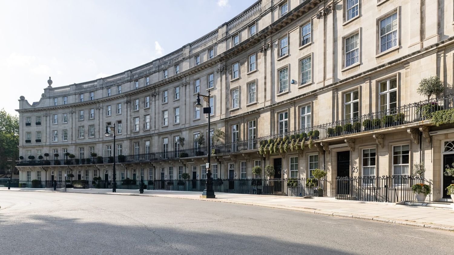 Curved stucco terrace of Wilton Crescent, Belgravia, London