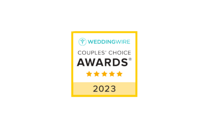 WeddingWire Couples Choice Awards 2023 badge with five gold stars.